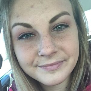 Meet your Posher, Mallory